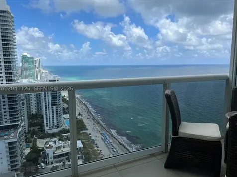 Hallandale Beach FL 33009