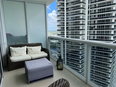 Hallandale Beach FL 33009