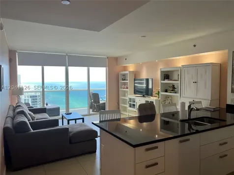 Hallandale Beach FL 33009