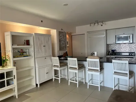 Hallandale Beach FL 33009