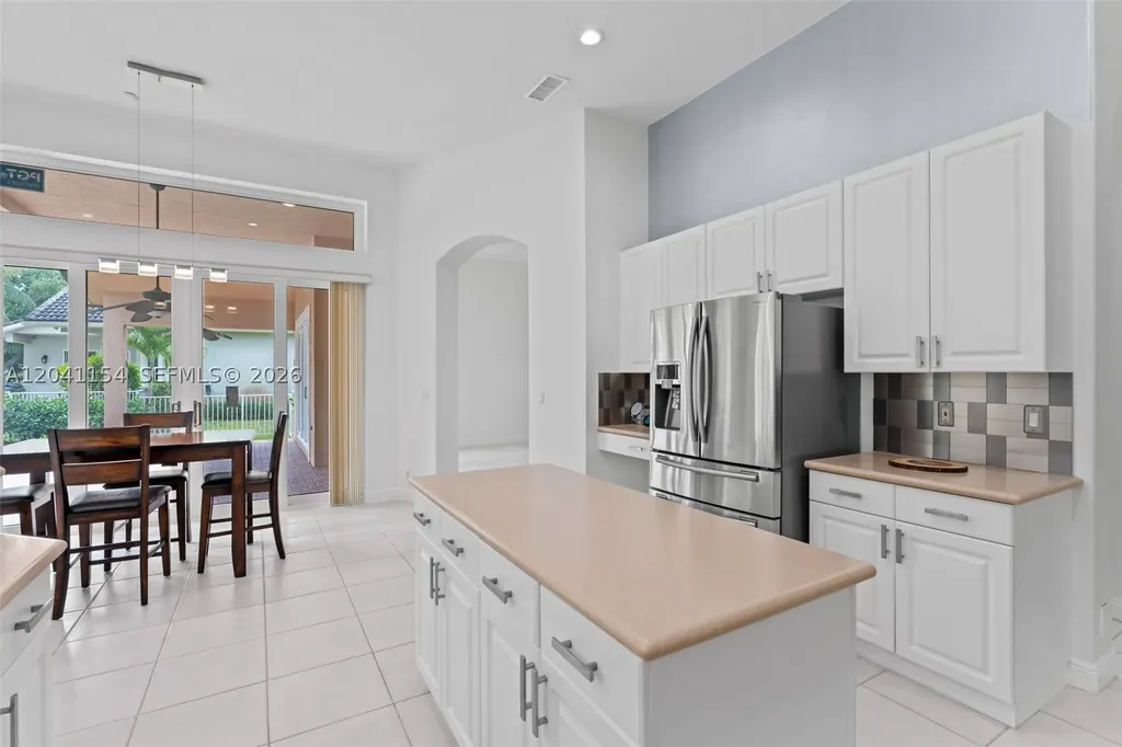 5019 NW 113 Avenue Coral Springs FL 33076