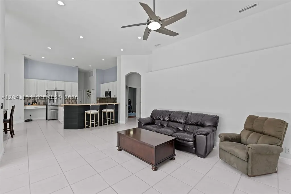 5019 NW 113 Avenue Coral Springs FL 33076