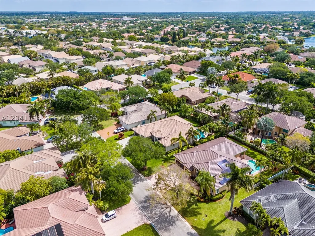 5019 NW 113 Avenue Coral Springs FL 33076