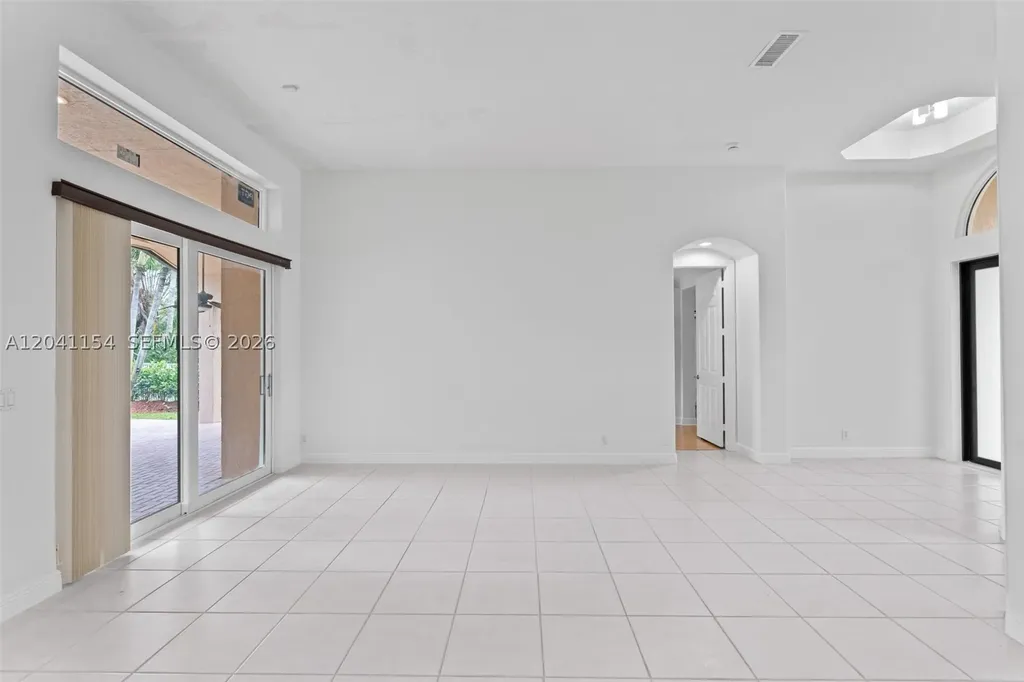 5019 NW 113 Avenue Coral Springs FL 33076