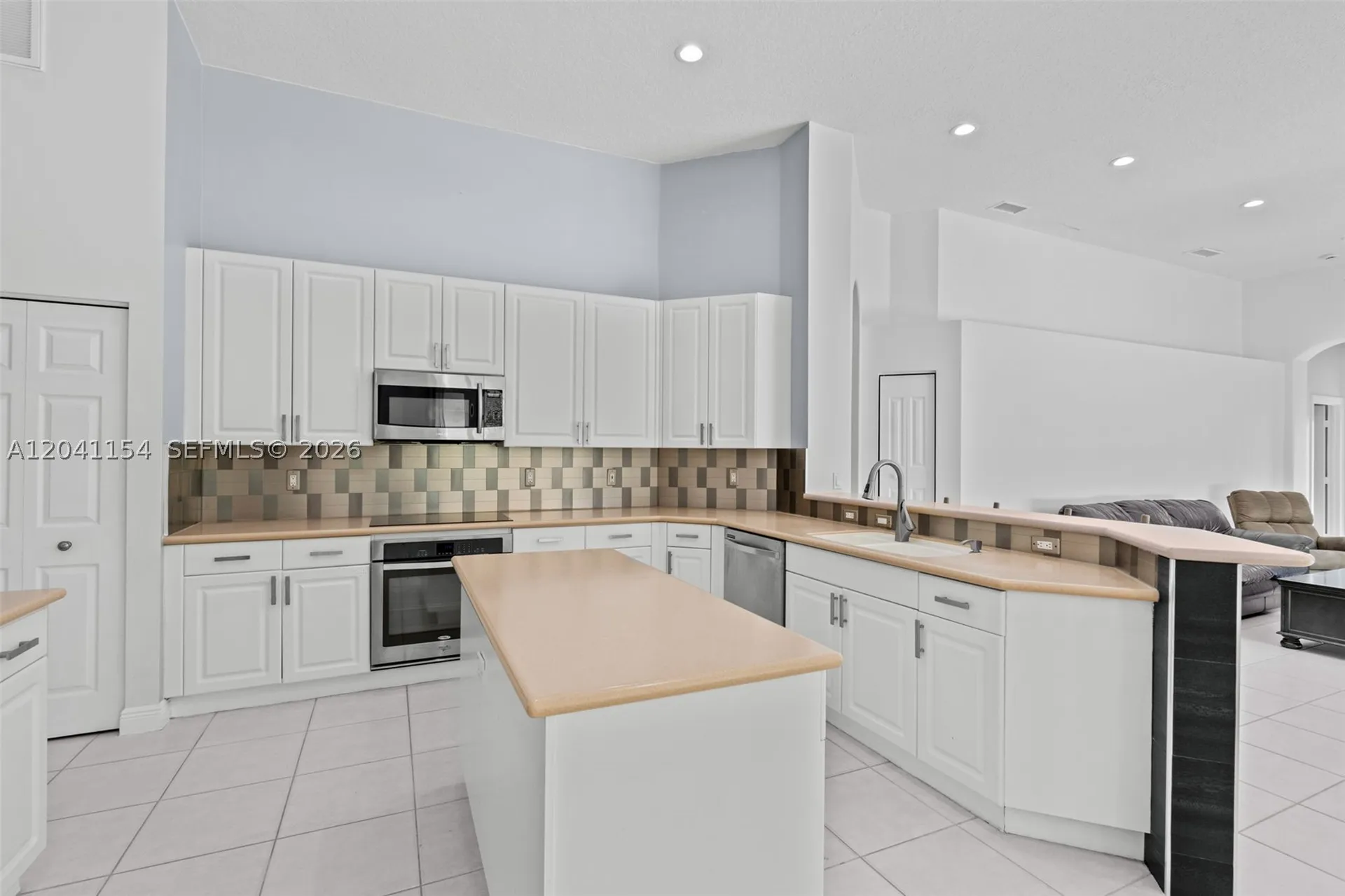 5019 NW 113 Avenue Coral Springs FL 33076