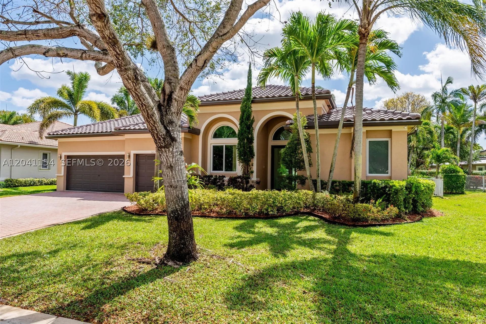 5019 NW 113 Avenue Coral Springs FL 33076