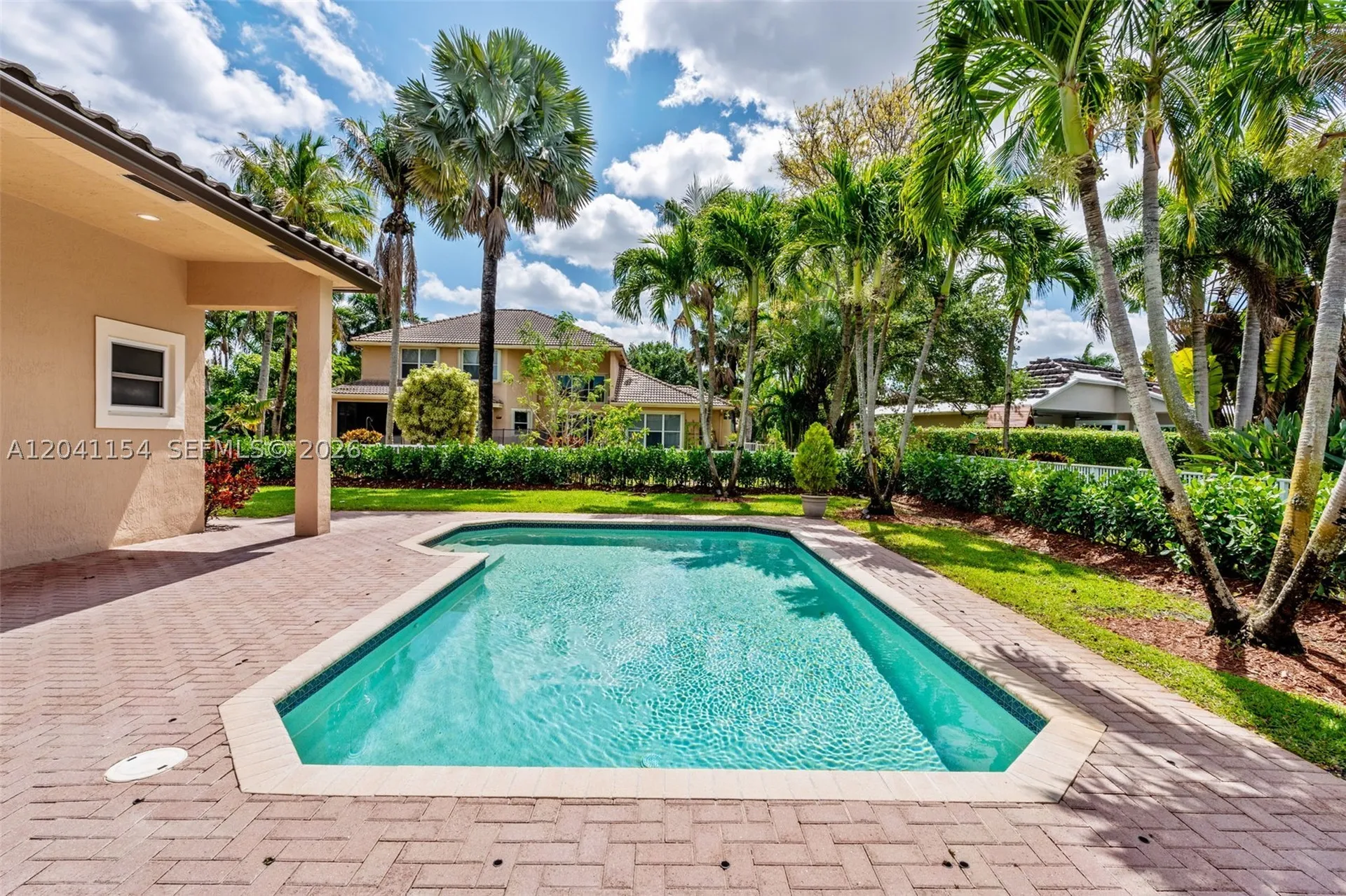 5019 NW 113 Avenue Coral Springs FL 33076