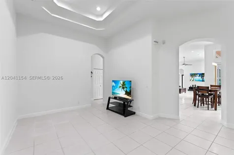 5019 NW 113 Avenue Coral Springs FL 33076