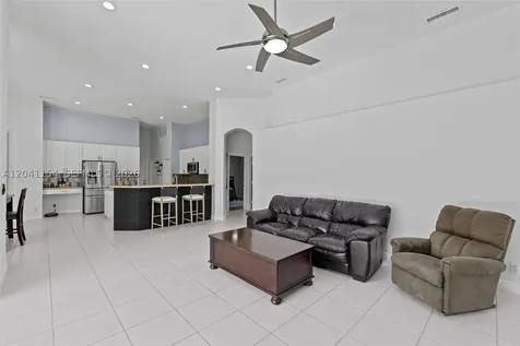 5019 NW 113 Avenue Coral Springs FL 33076
