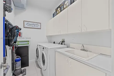 5019 NW 113 Avenue Coral Springs FL 33076