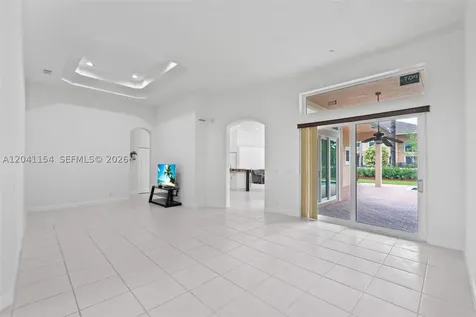 5019 NW 113 Avenue Coral Springs FL 33076