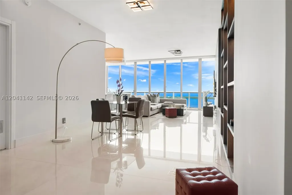 888 Biscayne Boulevard Miami FL 33132