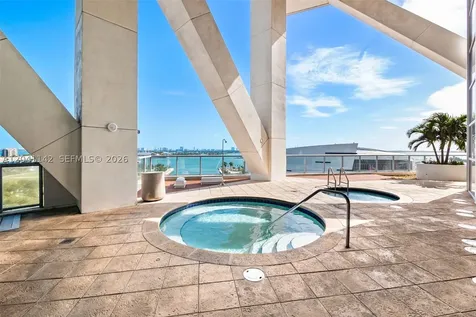 888 Biscayne Boulevard Miami FL 33132
