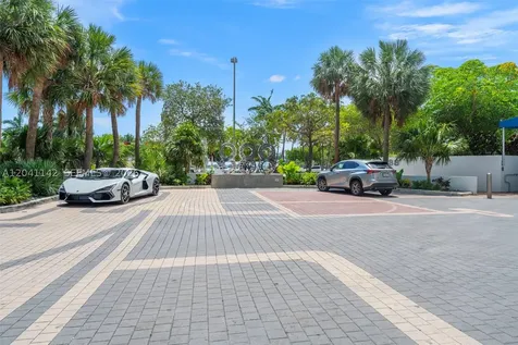 888 Biscayne Boulevard Miami FL 33132
