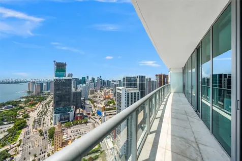 888 Biscayne Boulevard Miami FL 33132