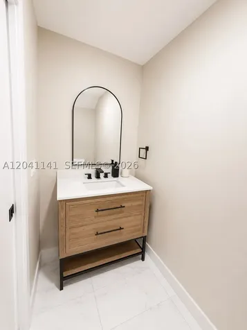 2505 NE 193rd Street Miami FL 33180