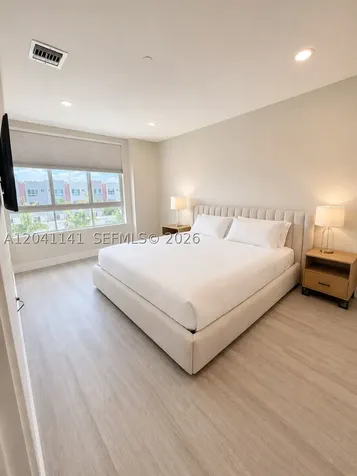 2505 NE 193rd Street Miami FL 33180