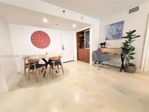 5225 Collins Avenue Miami Beach FL 33140