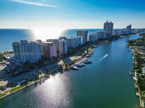5225 Collins Avenue Miami Beach FL 33140