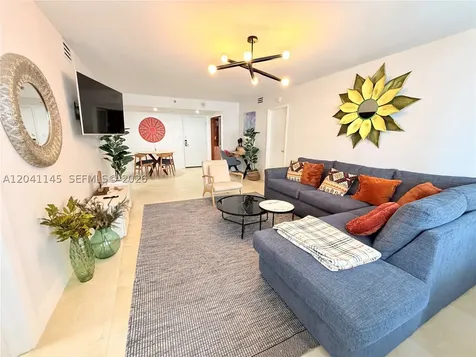 5225 Collins Avenue Miami Beach FL 33140