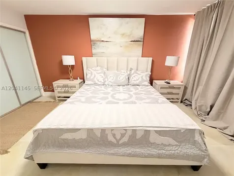 5225 Collins Avenue Miami Beach FL 33140