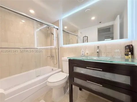 5225 Collins Avenue Miami Beach FL 33140