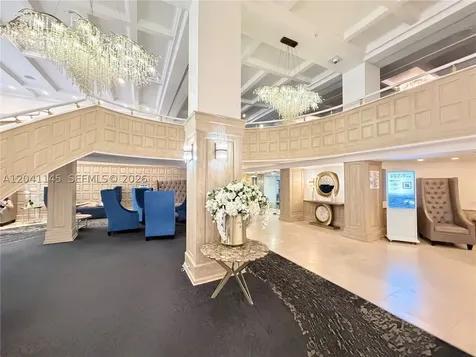5225 Collins Avenue Miami Beach FL 33140