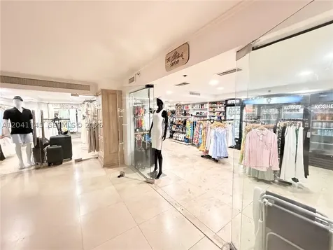 5225 Collins Avenue Miami Beach FL 33140