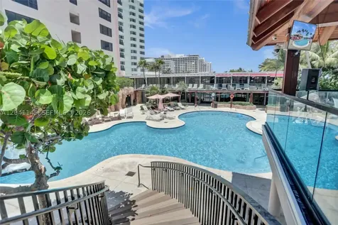 5225 Collins Avenue Miami Beach FL 33140