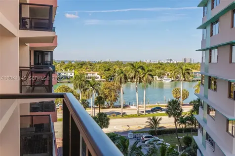 5225 Collins Avenue Miami Beach FL 33140