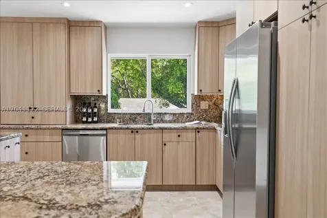 6250 SW 48th Street Miami FL 33155