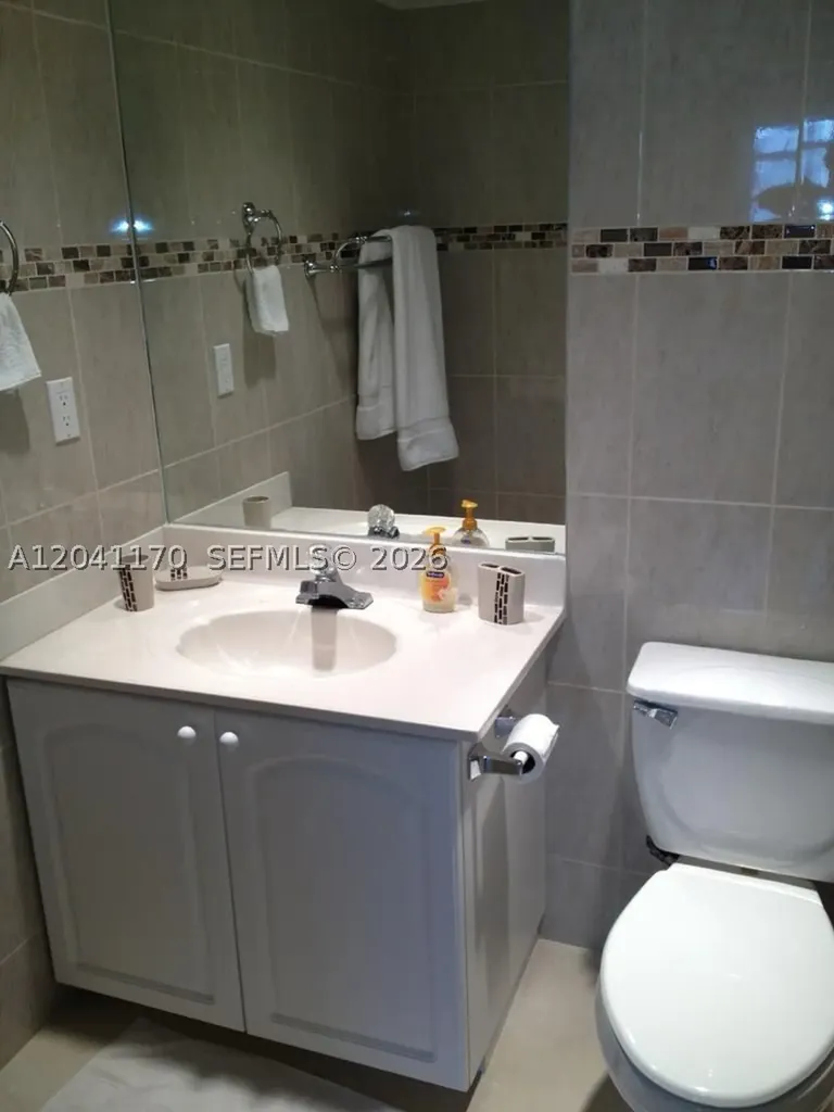 3901 S Ocean Drive Hollywood FL 33019