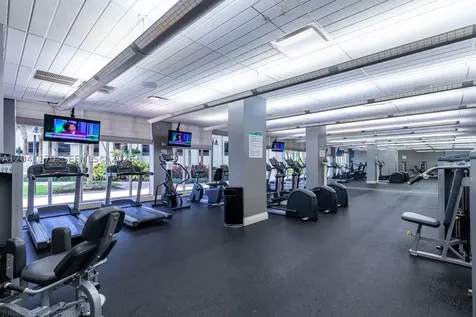 3901 S Ocean Drive Hollywood FL 33019