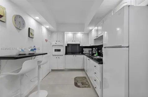 3901 S Ocean Drive Hollywood FL 33019