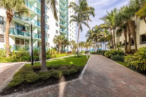 3901 S Ocean Drive Hollywood FL 33019