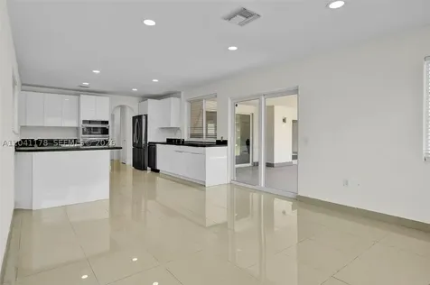 16453 NE 33rd Avenue North Miami Beach FL 33160