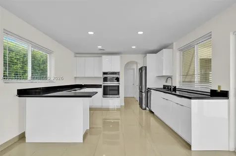 16453 NE 33rd Avenue North Miami Beach FL 33160