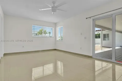 16453 NE 33rd Avenue North Miami Beach FL 33160