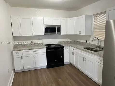 10 NW 71st Street Miami FL 33150