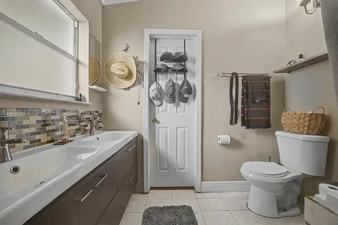 2848 SW 13th Court Fort Lauderdale FL 33312