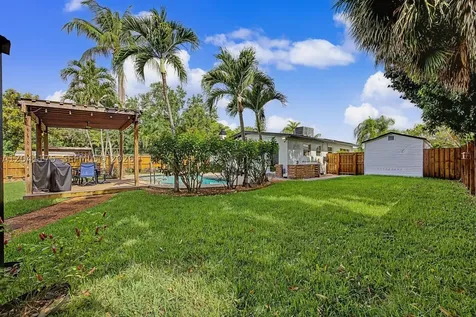 2848 SW 13th Court Fort Lauderdale FL 33312