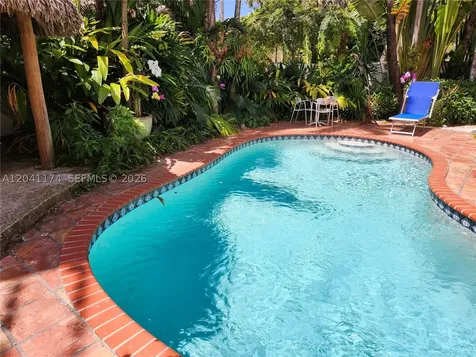 3940 Main Miami FL 33133