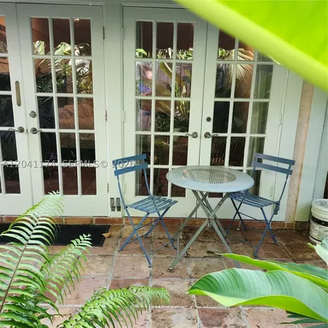 3940 Main Miami FL 33133