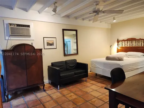 3940 Main Miami FL 33133