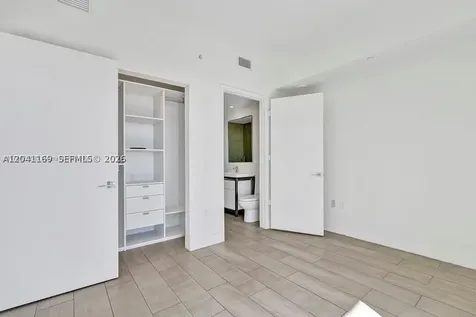 2000 S Metropica Way Sunrise FL 33323