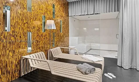 2000 S Metropica Way Sunrise FL 33323