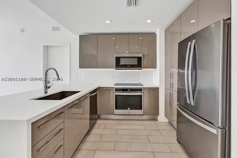 2000 S Metropica Way Sunrise FL 33323
