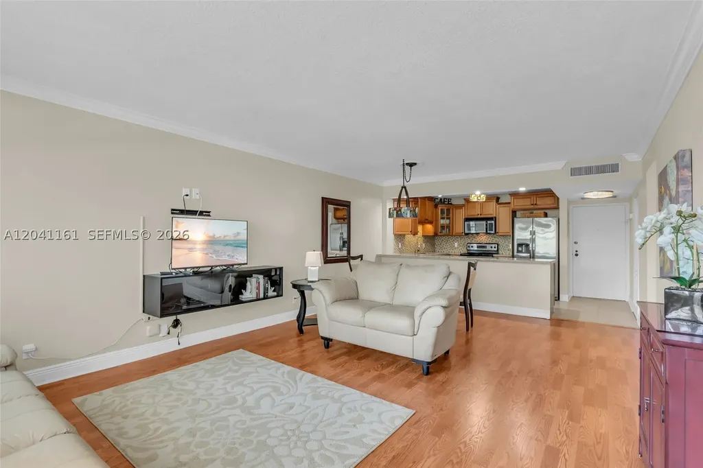 3725 S Ocean Drive Hollywood FL 33019