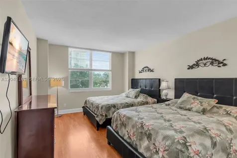 3725 S Ocean Drive Hollywood FL 33019
