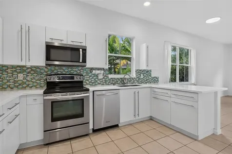786 Nandina Drive Weston FL 33327
